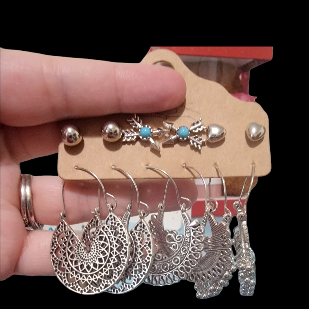 Brand new Earrings 6 pairs